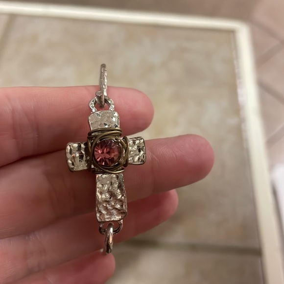 Cross Bracelet - Picture 3 of 3